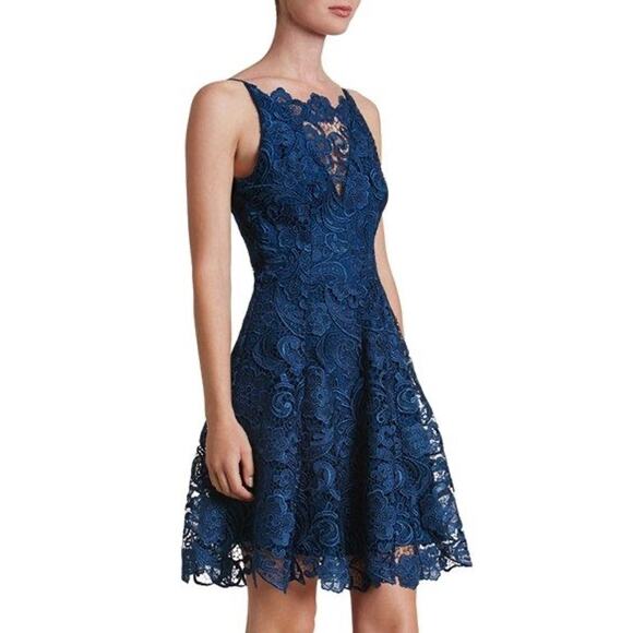 NWT Dress the Population Hayden Lace Fit & Flare Dress Size Small Navy Cocktail - Picture 2 of 13